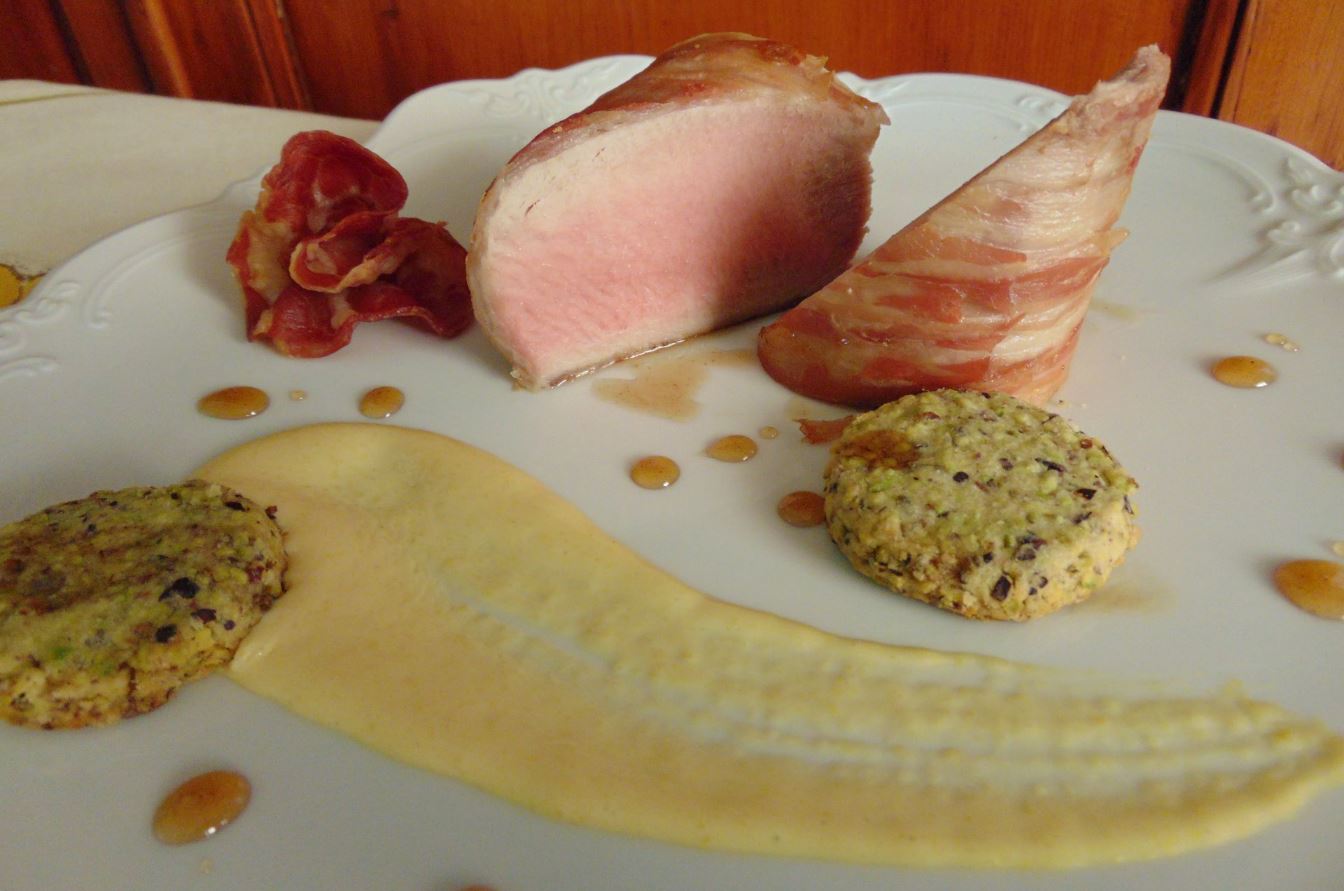 Abruzzo In…cucina. Torna la Prof. Antonella Petrella con una nuova ricetta:”Filetto di maiale con pistacchi,miele e Marsala”
