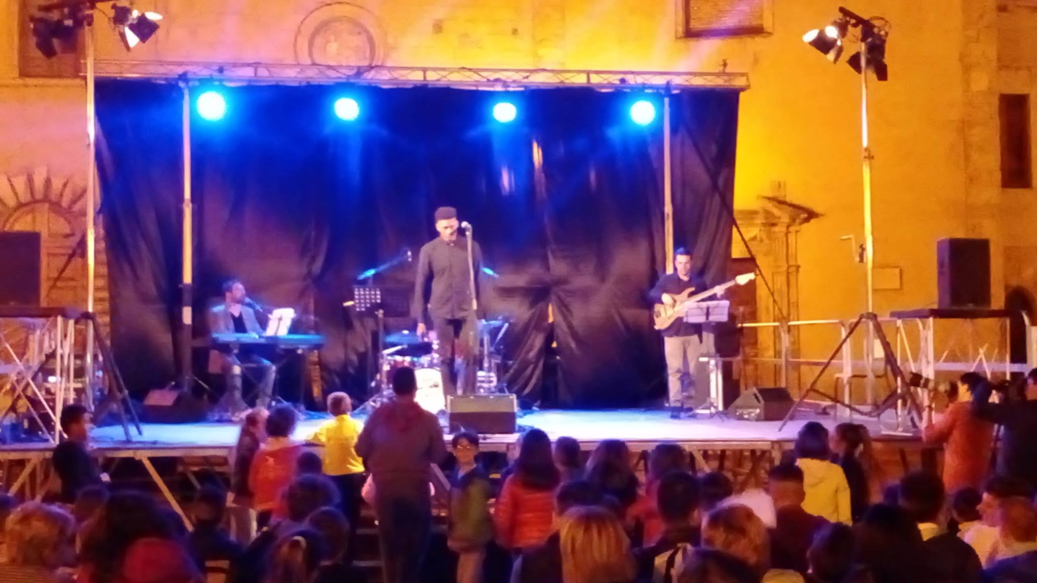 Brandon Sherrod concerto di solidarietà per bambini a Montorio al Vomano