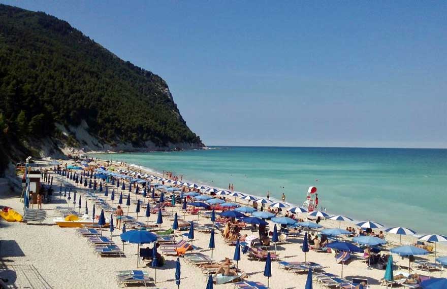 Marche. Stima CNA balneatori: + 15% di turisti sulle spiagge