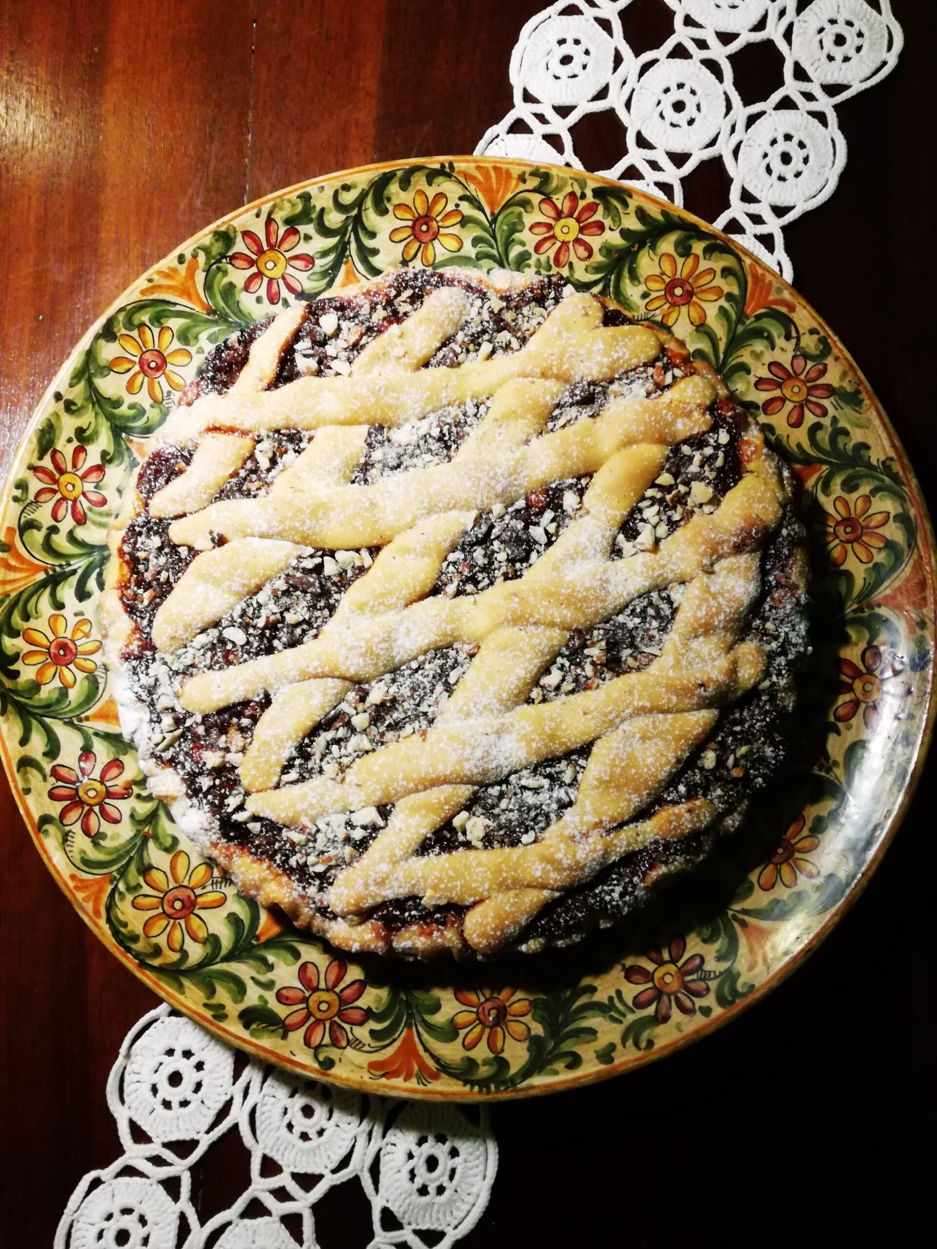 Abruzzo IN …cucina. La Prof. e la sua ricetta autunnale: “Crostata di fichi, mandorle e cioccolata”